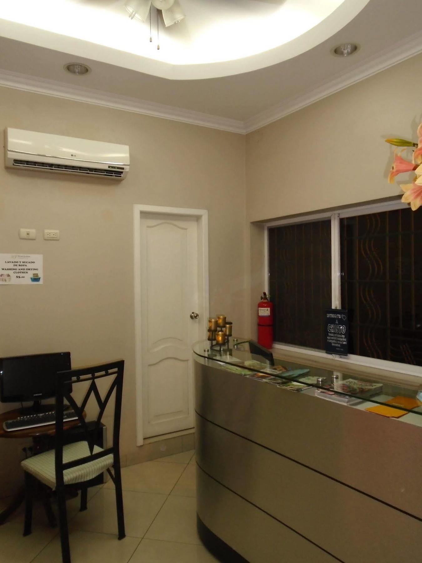 Hotel Jeshua Simmonds 2* Guayaquil